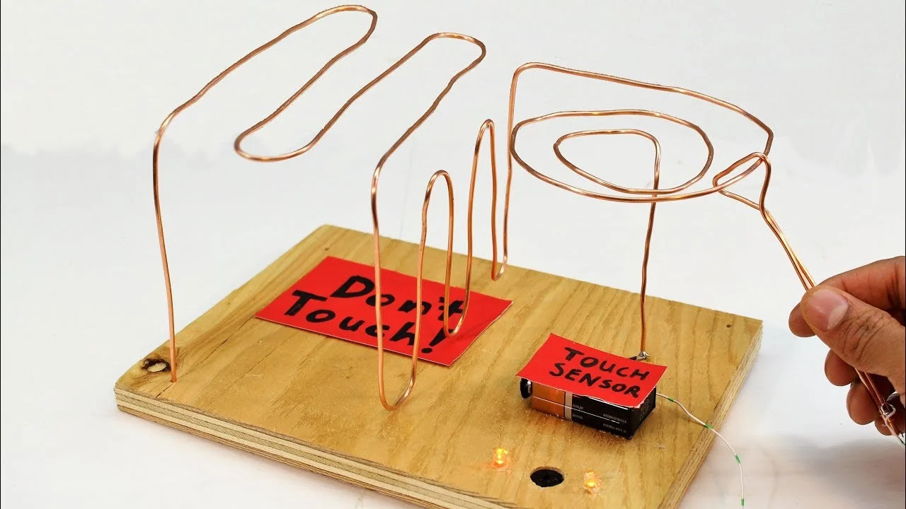 Buzz Wire Game