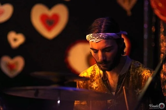 Kevin won the unspoken outfit contest for Love Fest in 2018 with his velvet gold tracksuit. ❤️