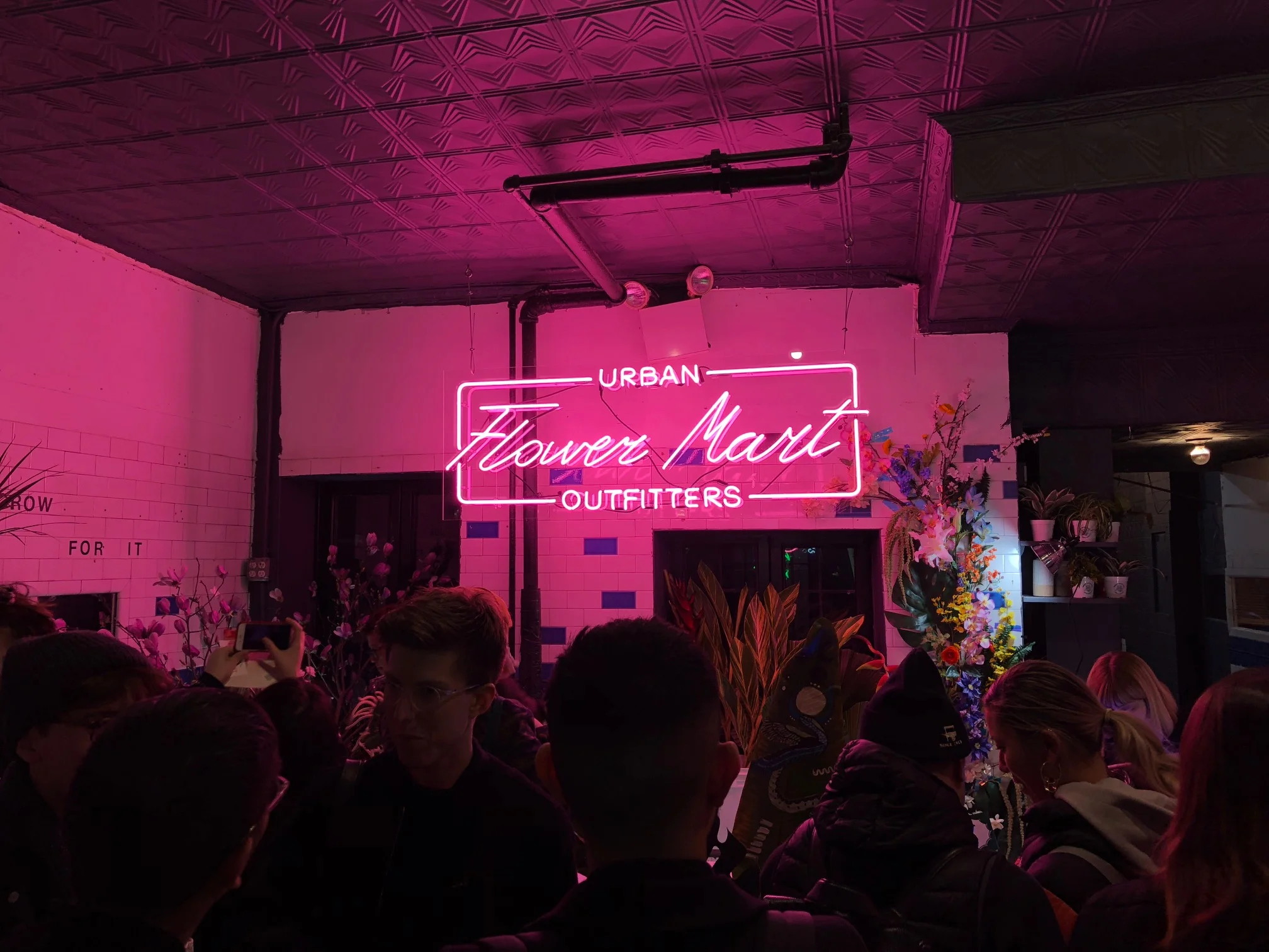 Urban Outfitters Flower Mart is an experiential pop-up shop that was set up in Nolita, New York City. The two day event celebrated the launch of the brand's faux flower collection . Under the direction of the Creative Director of Store Environment, I designed this shop taking inspiration from NYC's flower bodegas. Plastic milk crates and buckets were used to hold stock of faux flower stems and home accessories. Wall installations create moments of customer engagement and experiences. 