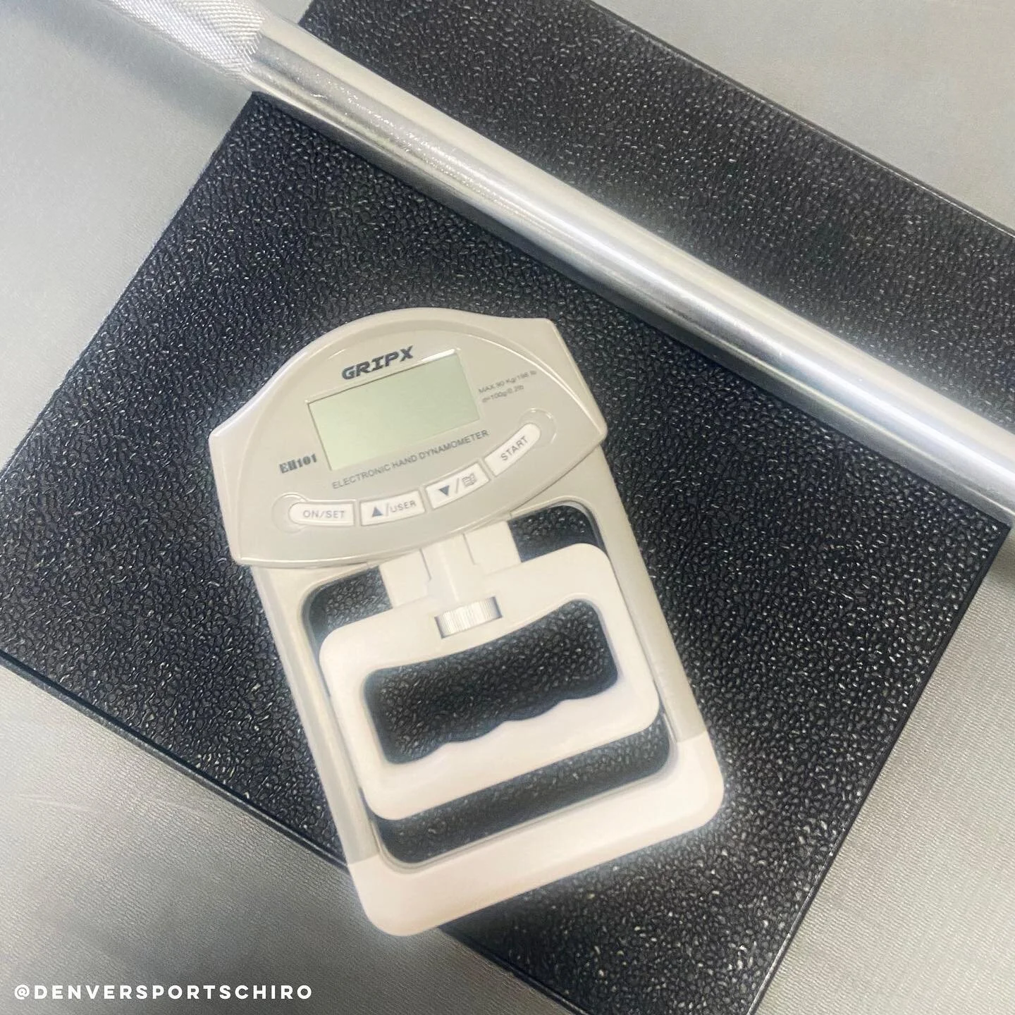 Did you know that grip strength can help measure risk of having a heart attack, stroke, or death due to cardiovascular disease?
.
Researchers measured grip strength in a sample of 140,000 adults across 17 countries and tracked their health over a spa