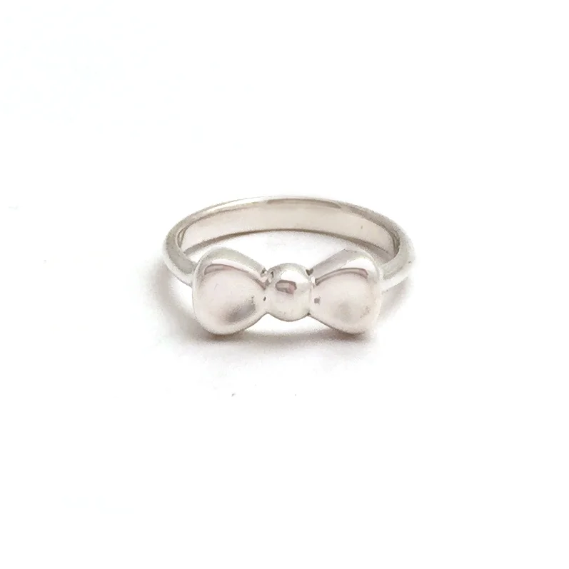 Little Bow Ring
