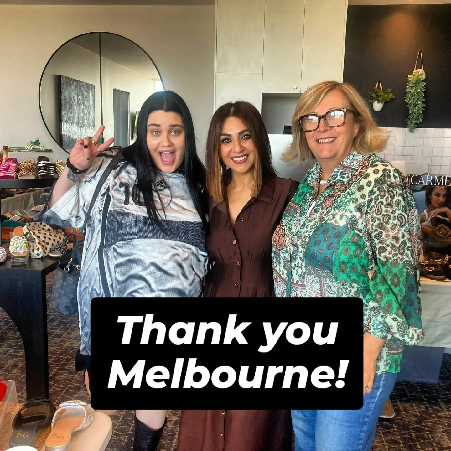 @vianovastyle.wholesale_ @leathernlaces_