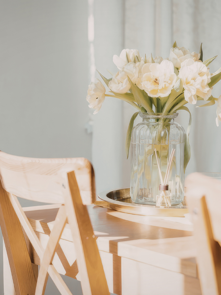 Table with flowers
