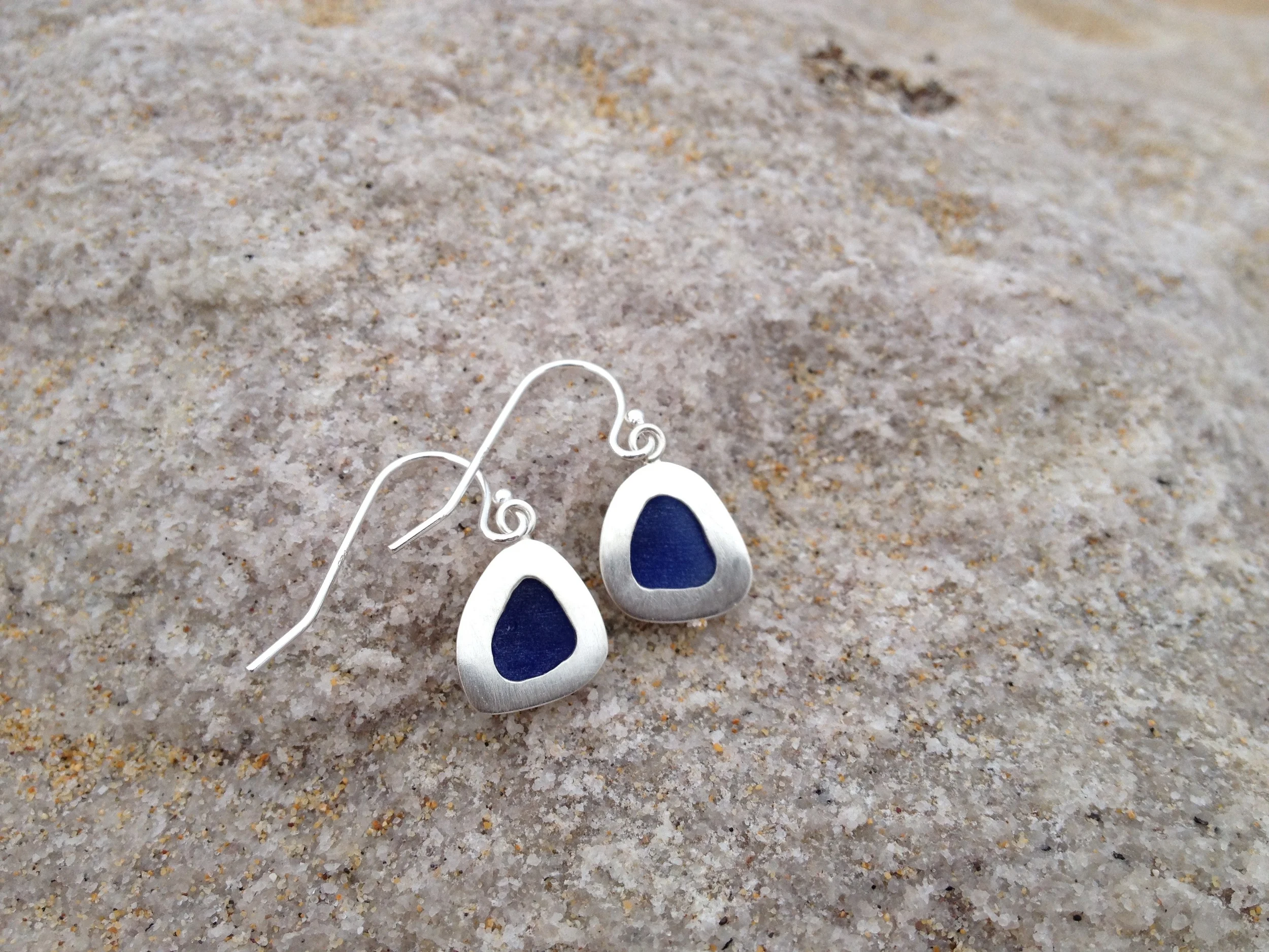 cobalt seaglass b.jpg