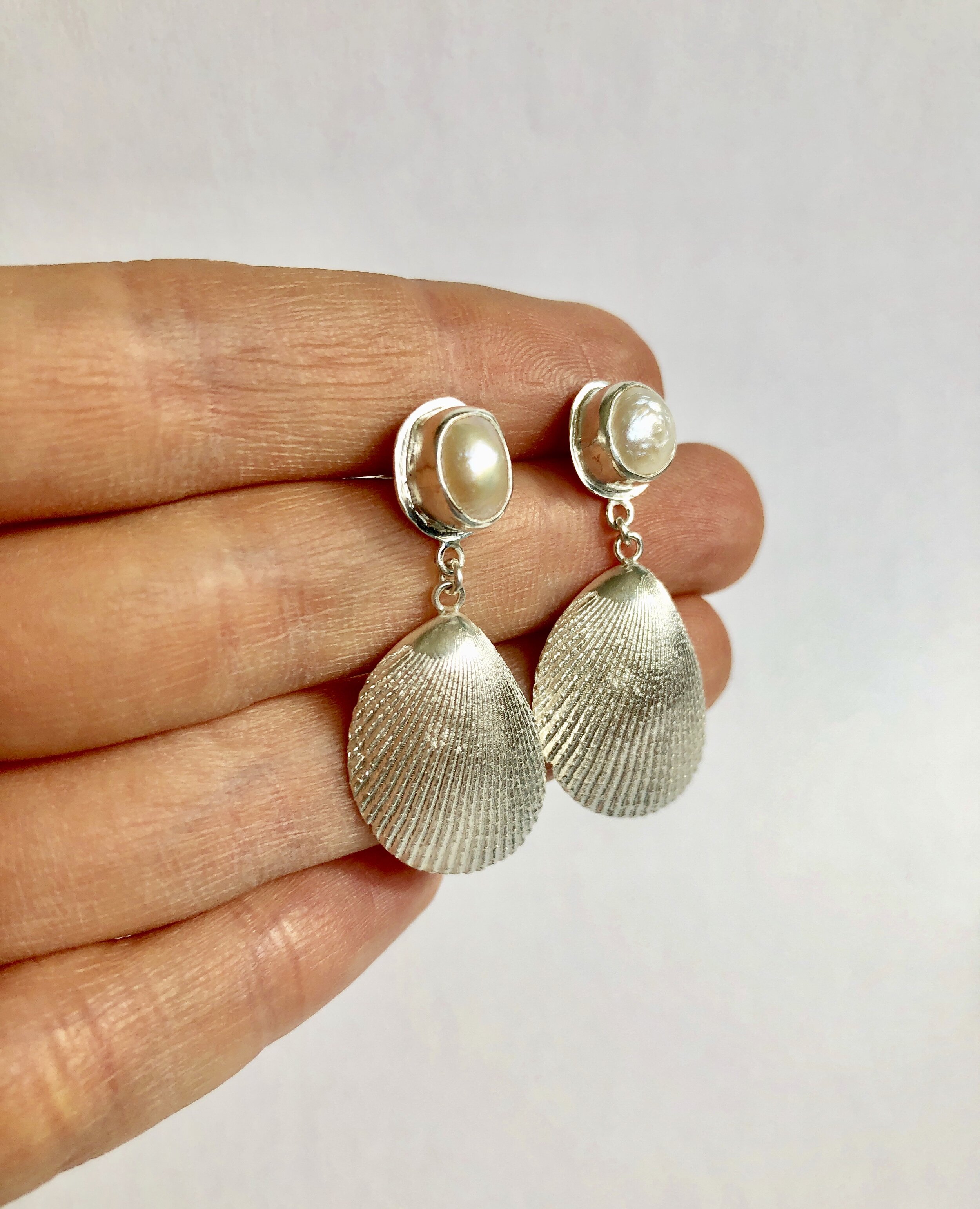 Dreamy Clam and Pearl Earrings