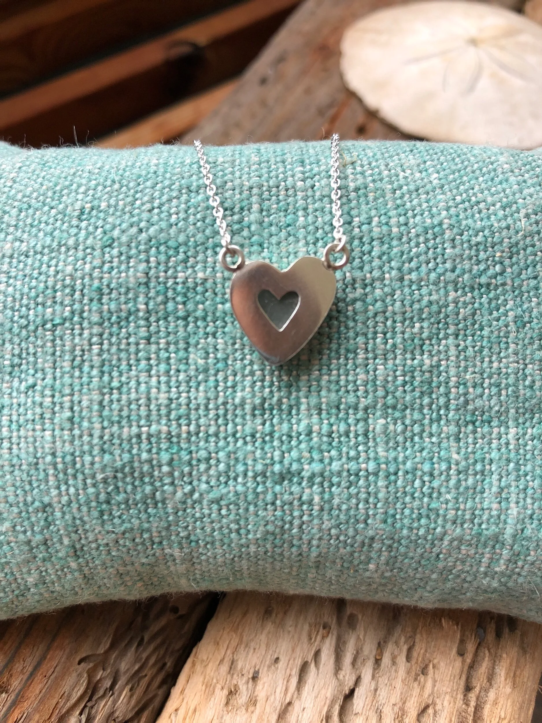 1CDC87A3-568A-4D70-B169-60B976A57E8A