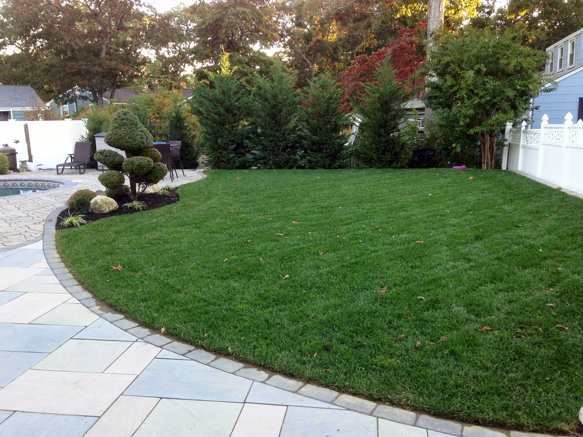 scotts-lawn-care-services-lawn-maintenance.jpg
