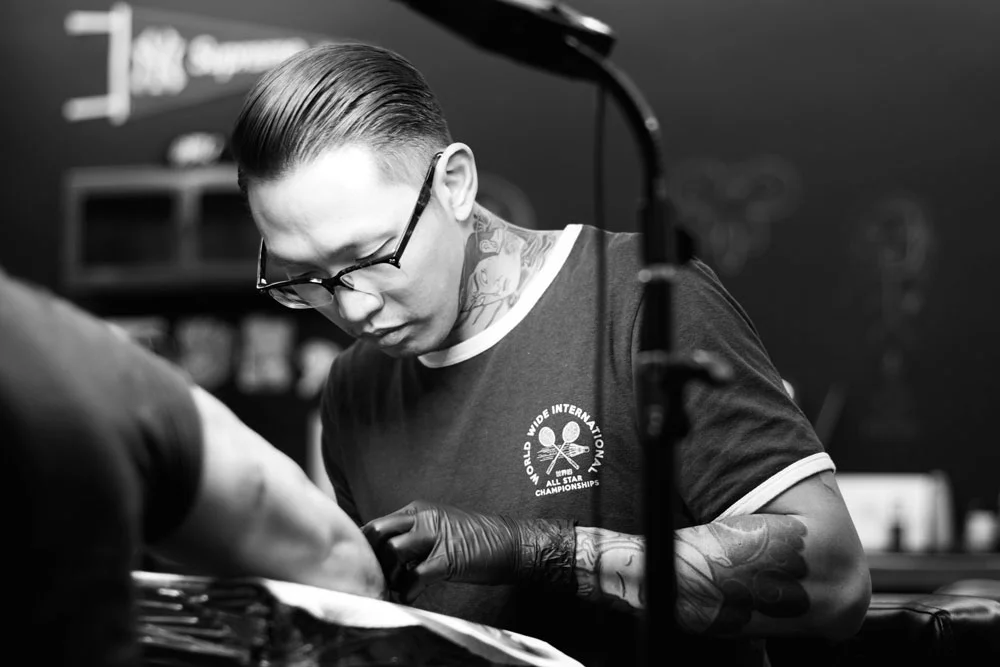 fridaystattoohk_jamie_profile_2.jpg
