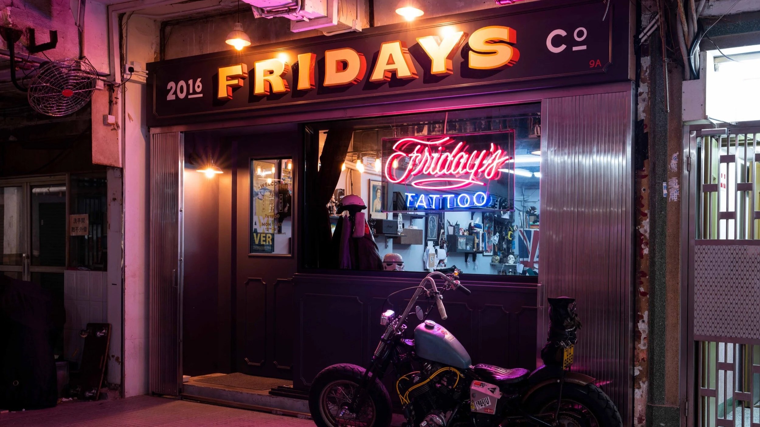 fridays-tattoo-causewaybay_shop-photo-2.jpg