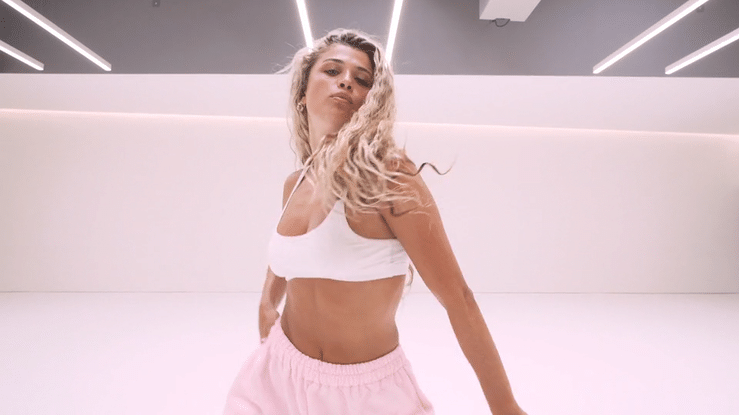 FRIENDS - ANTIGONI-high 2.gif