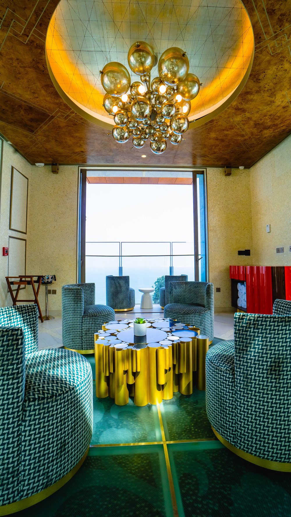 Atlantis lobby