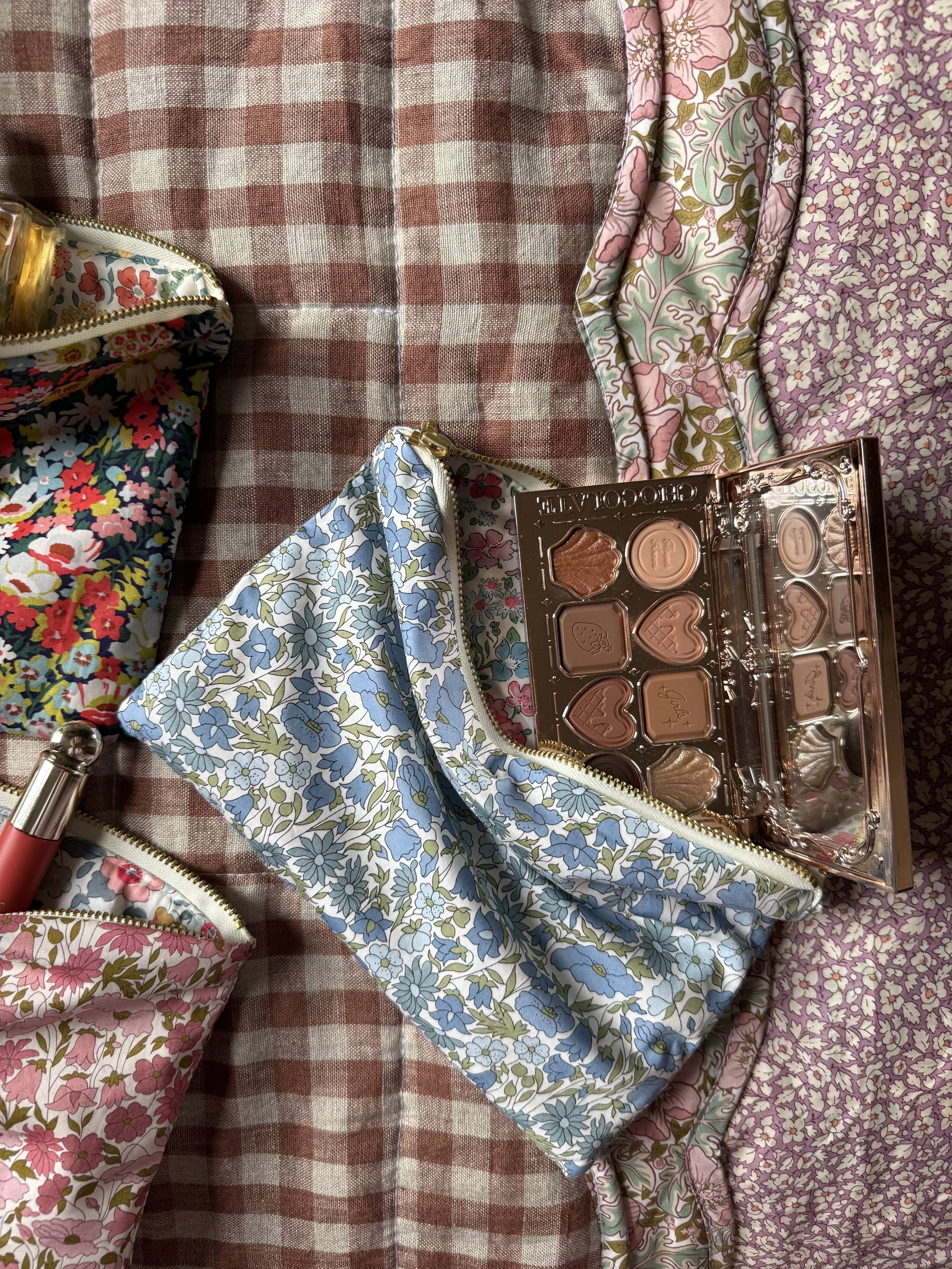 PDBpouch.jpeg (Copy)