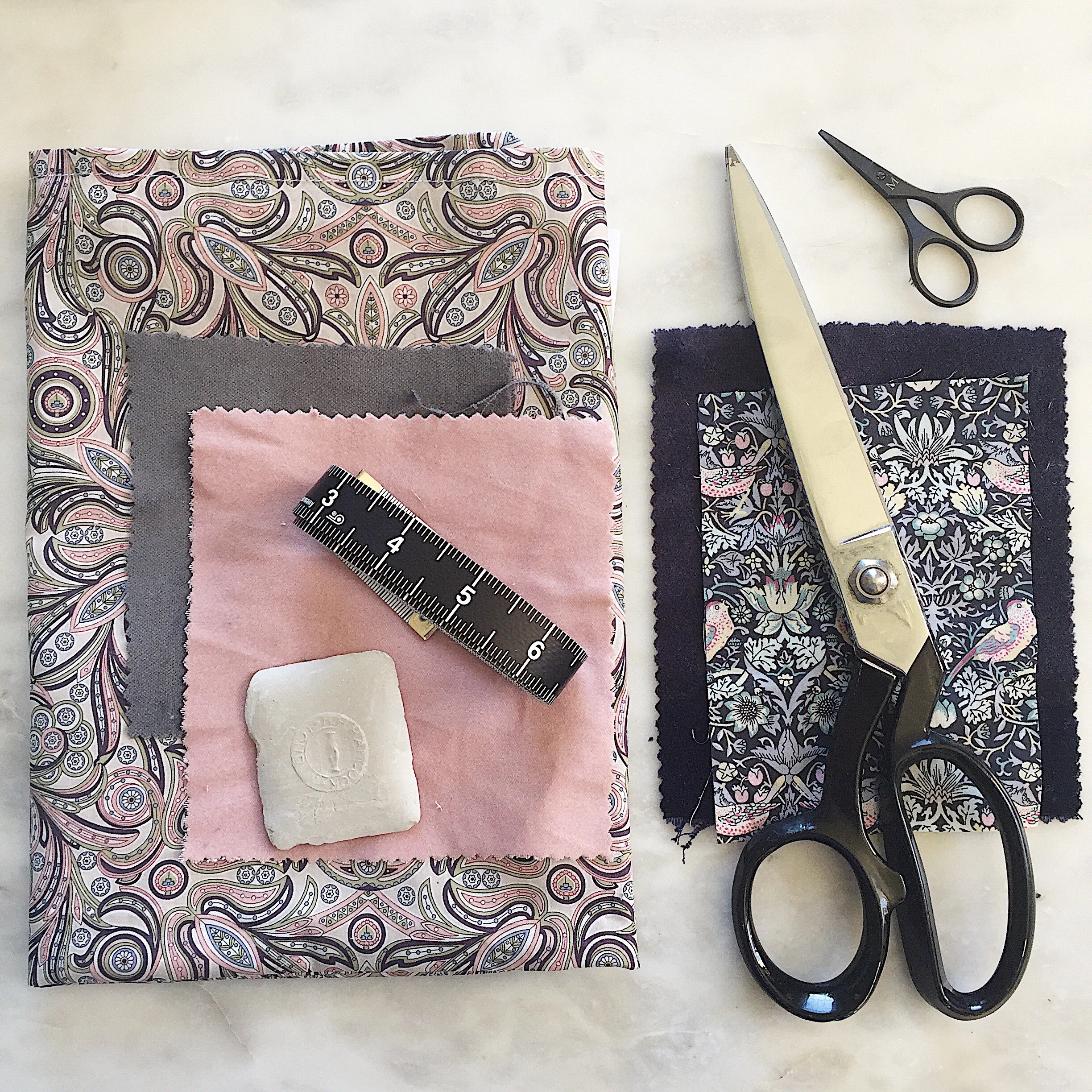 Liberty of London fabrics. Left : Peach Nouveau. Right : The Strawberry Thief. Available as bedding and quilts here.