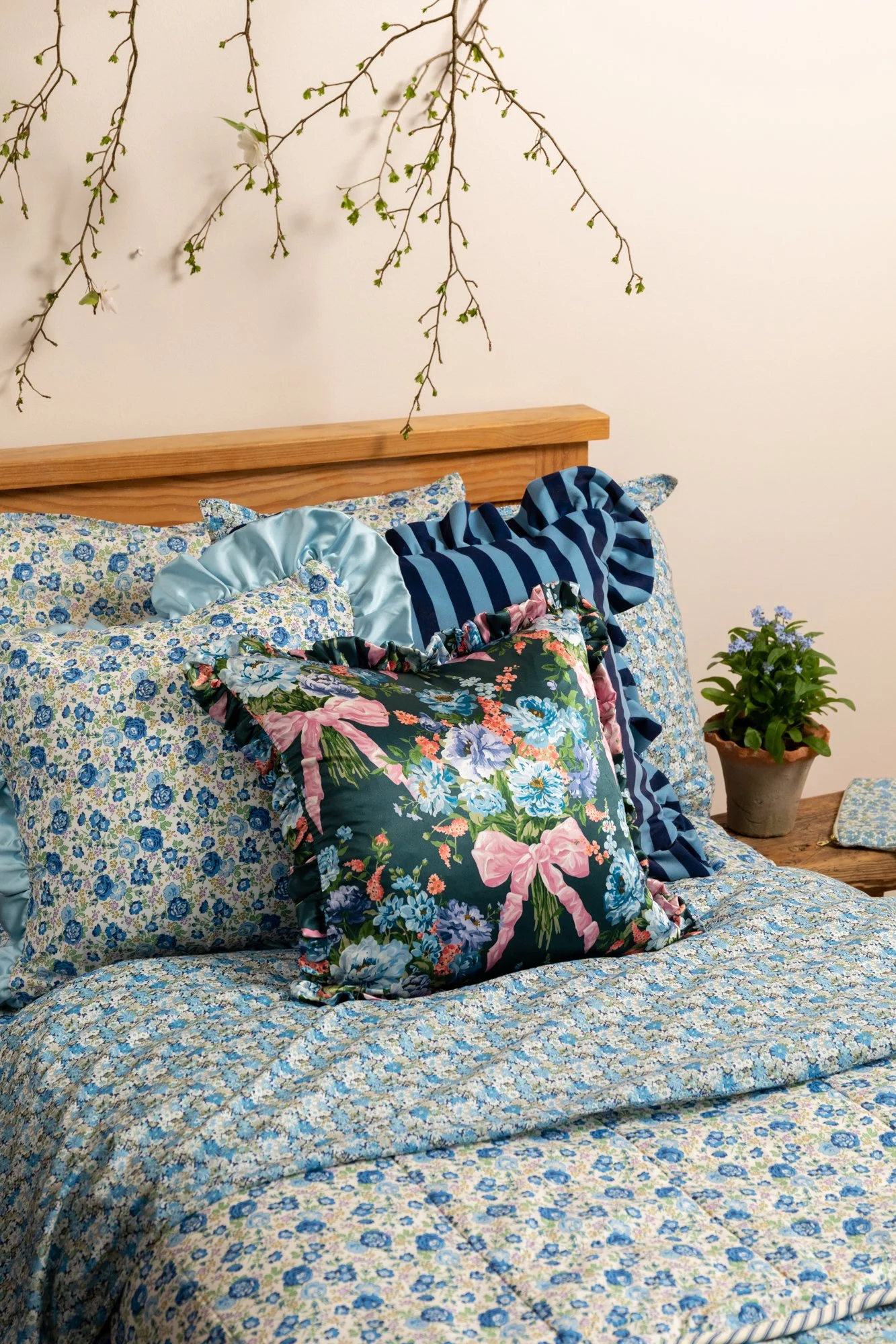 silkcushion2.jpg (Copy)