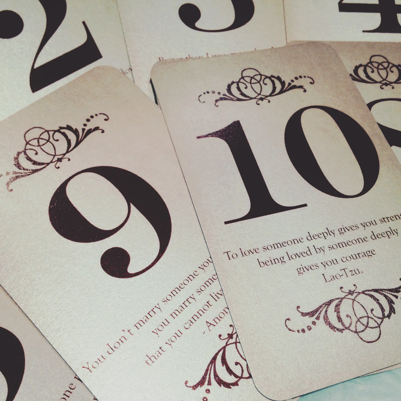 TABLE_STATIONERY_25.jpg