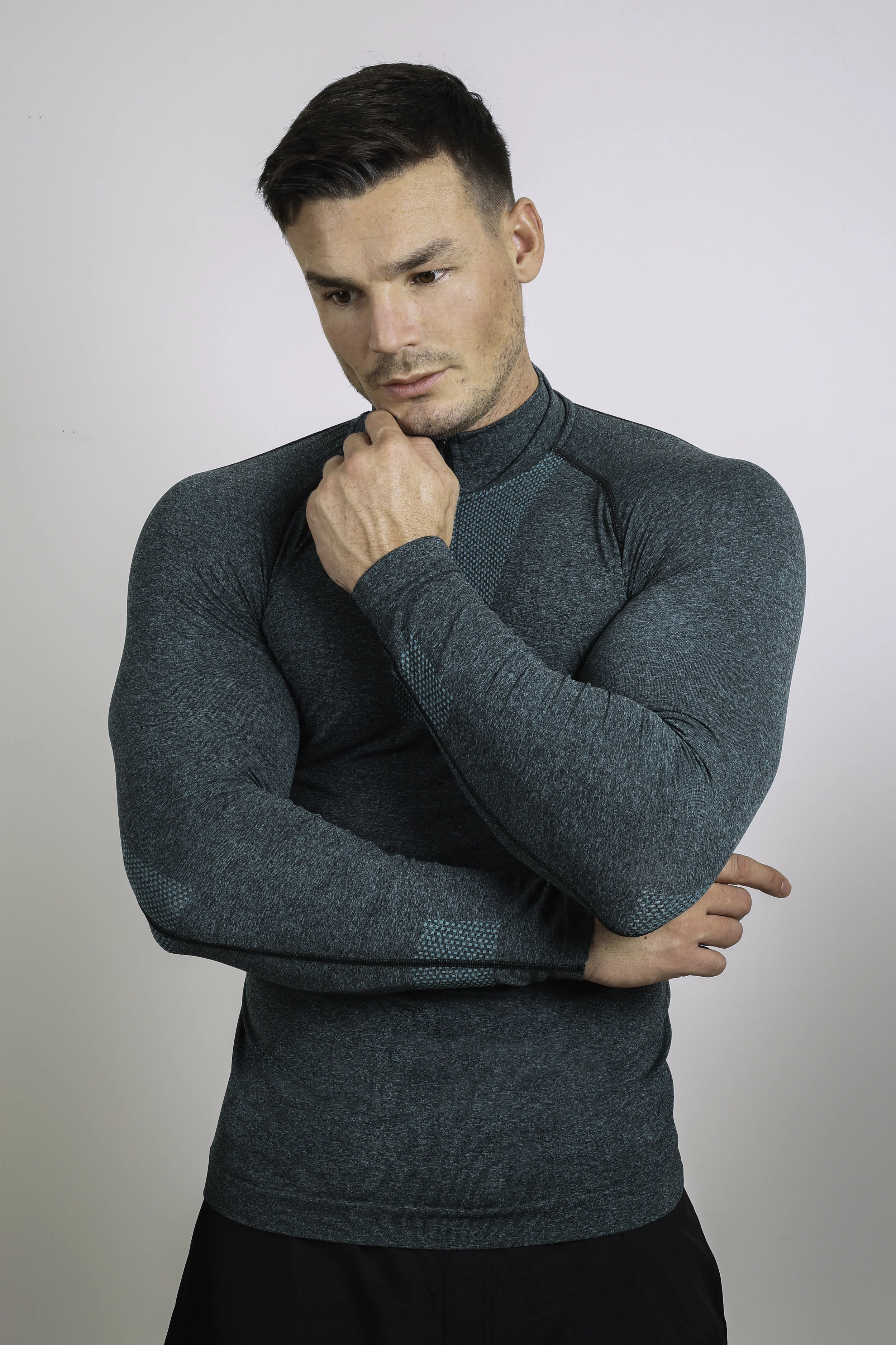 LEVIN ZIP GREEN 1.jpg