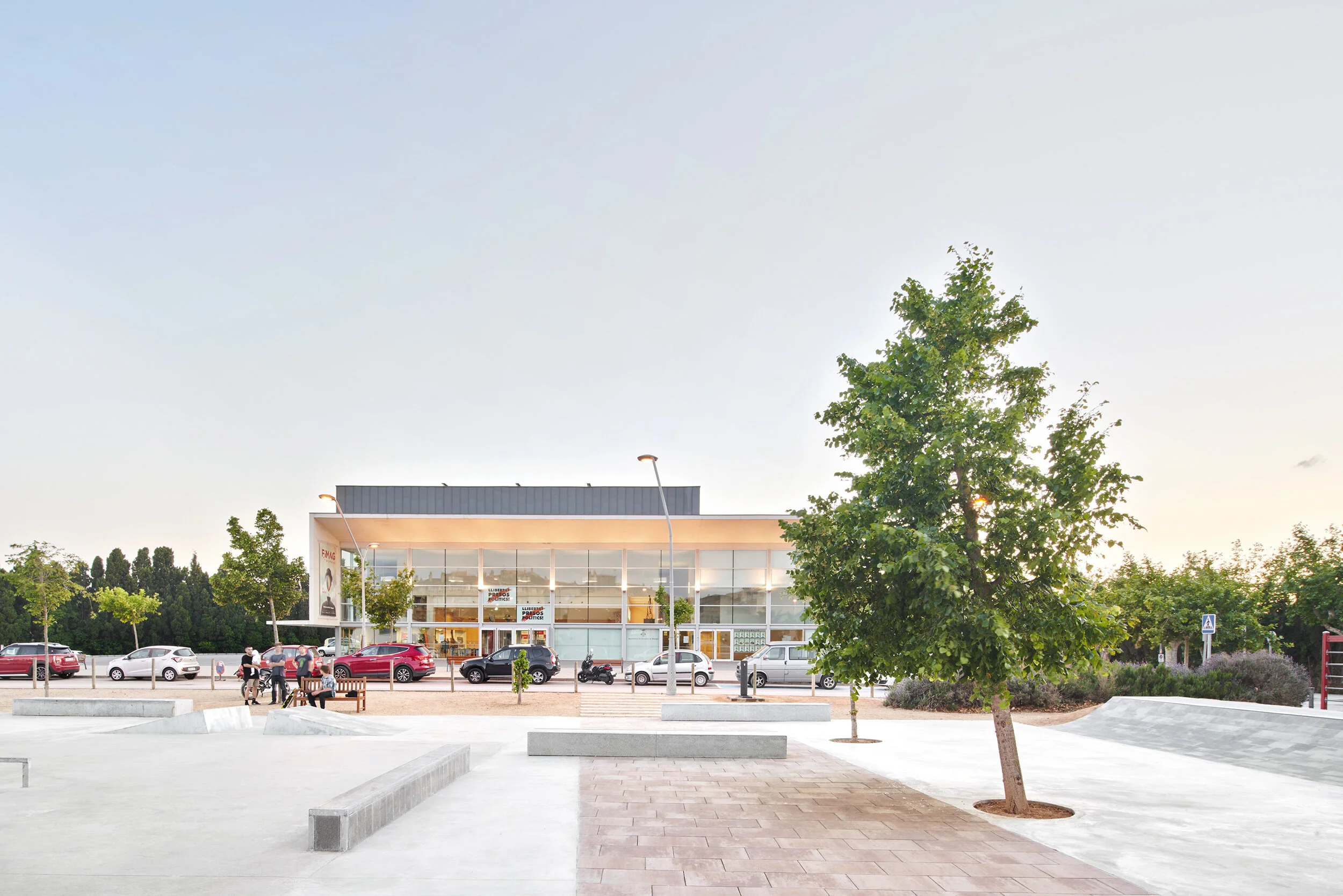 PMAM-SKATE-ARCHITECTS- TORROELLA-SKATEPLAZA-03.jpg