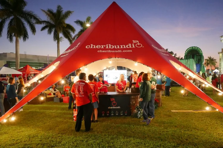 Cheribundi Boca Raton Bowl fan activation by StriKing