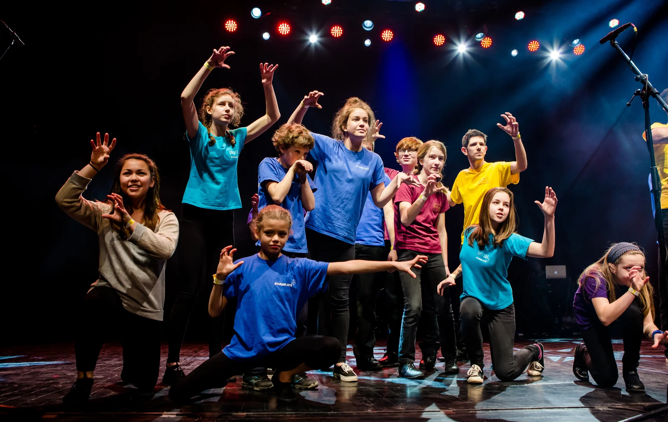 ©RWD15_Starling Arts High Five_303.JPG