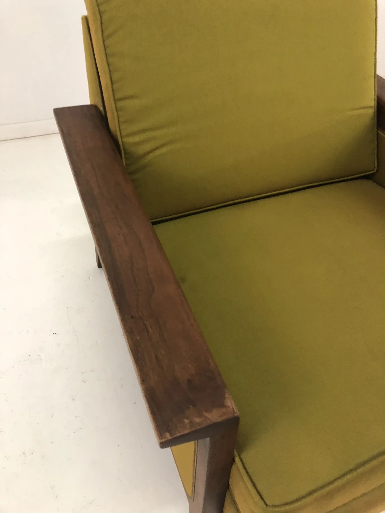c36b419e-3d10-456a-a213-8f23b7cb8b8a.jpg
