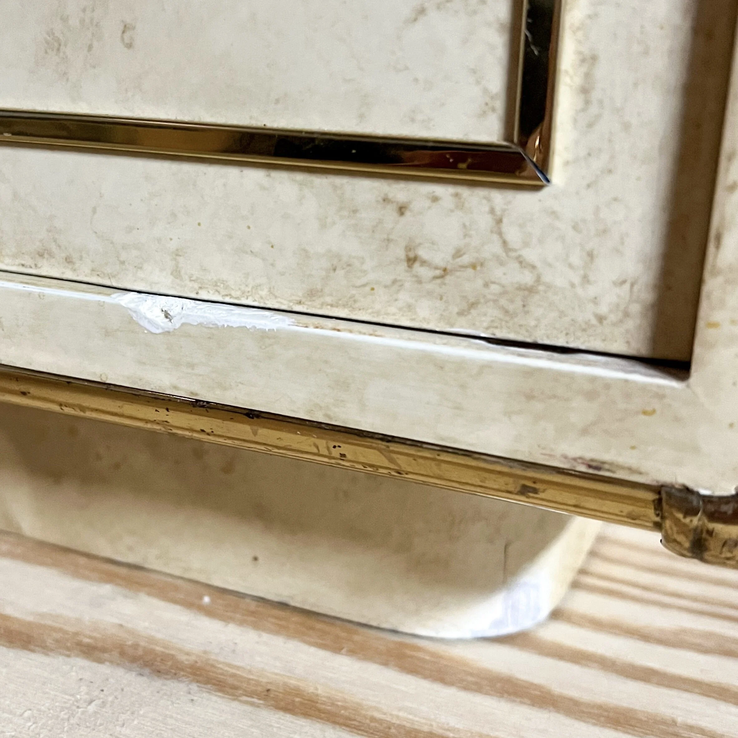 96157305-3499-405D-91D0-ED574B16C111