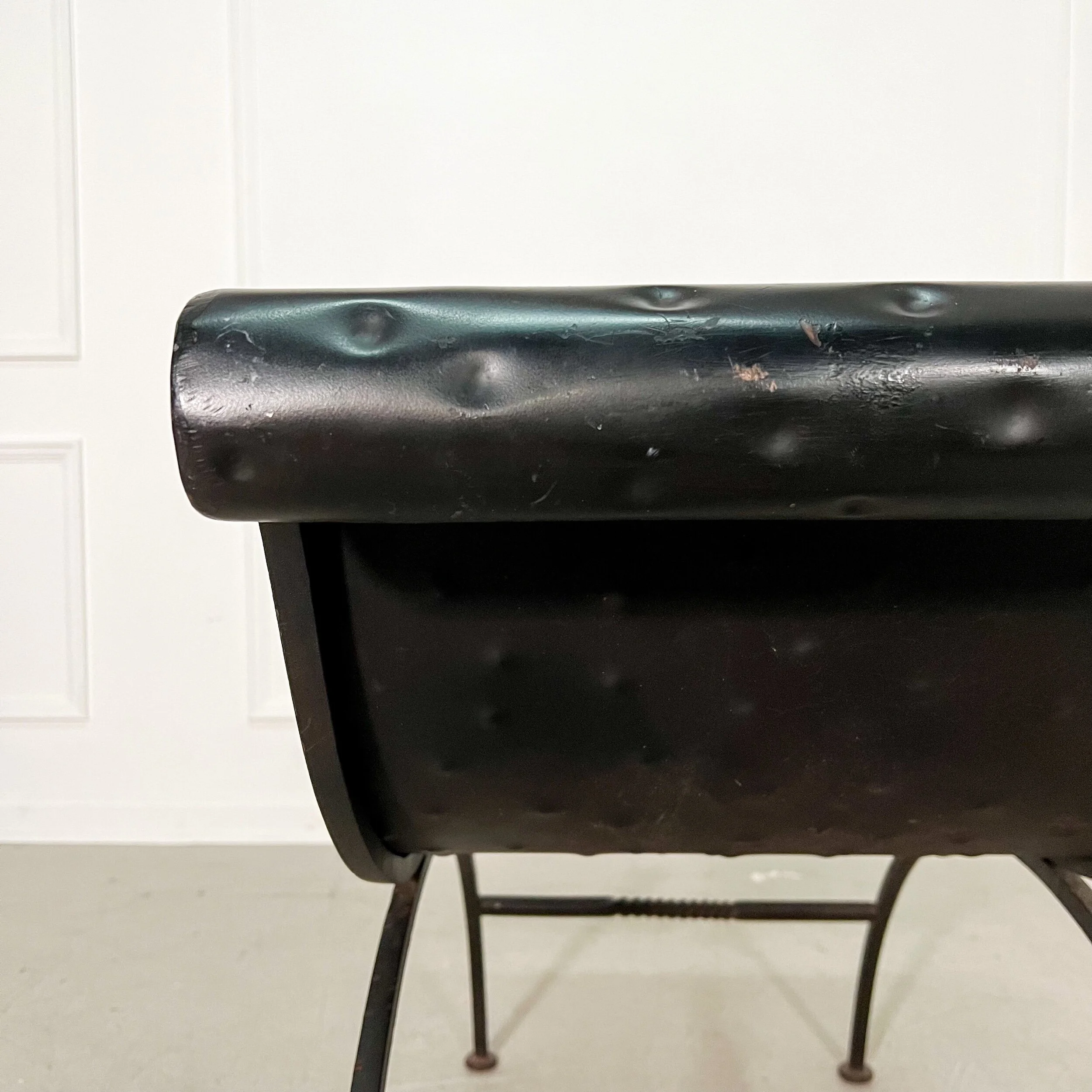 FFD9DDB1-92B0-44A9-B536-71C647D25B02