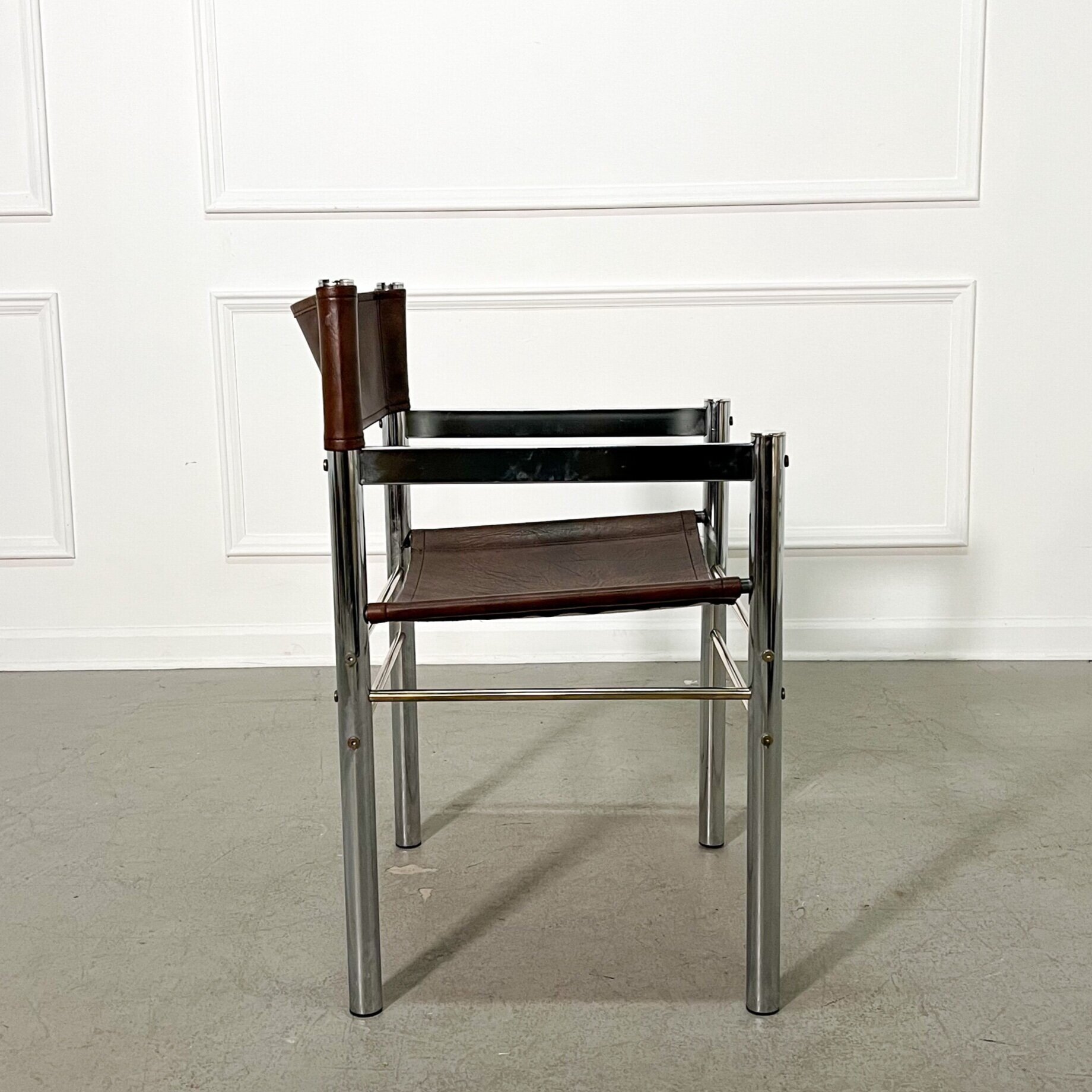 DBF71257-691E-4A4F-9728-9F36A613362E