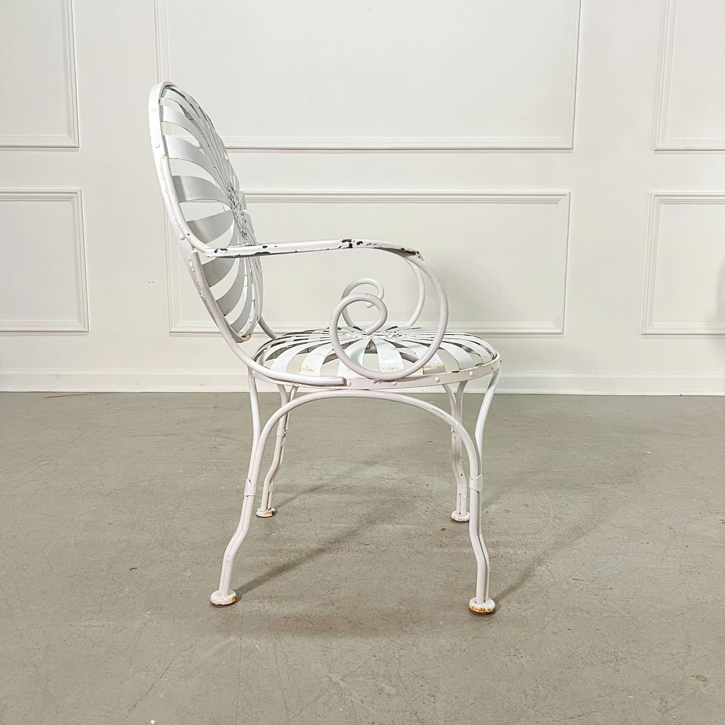 DFBB0438-0CF6-486B-A903-6E48E95A33FE