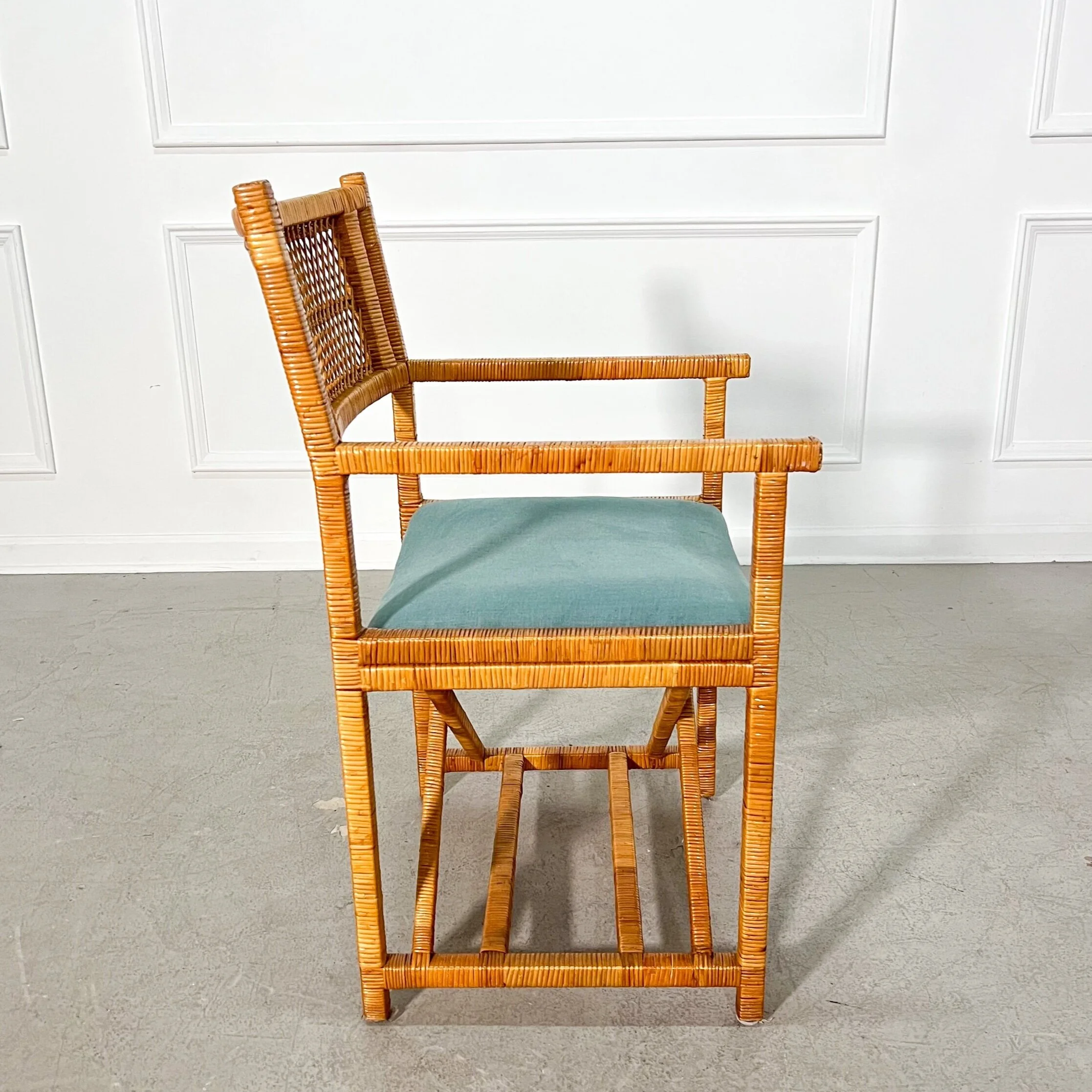 ABBBC490-6917-4569-B6C3-1724156062EF