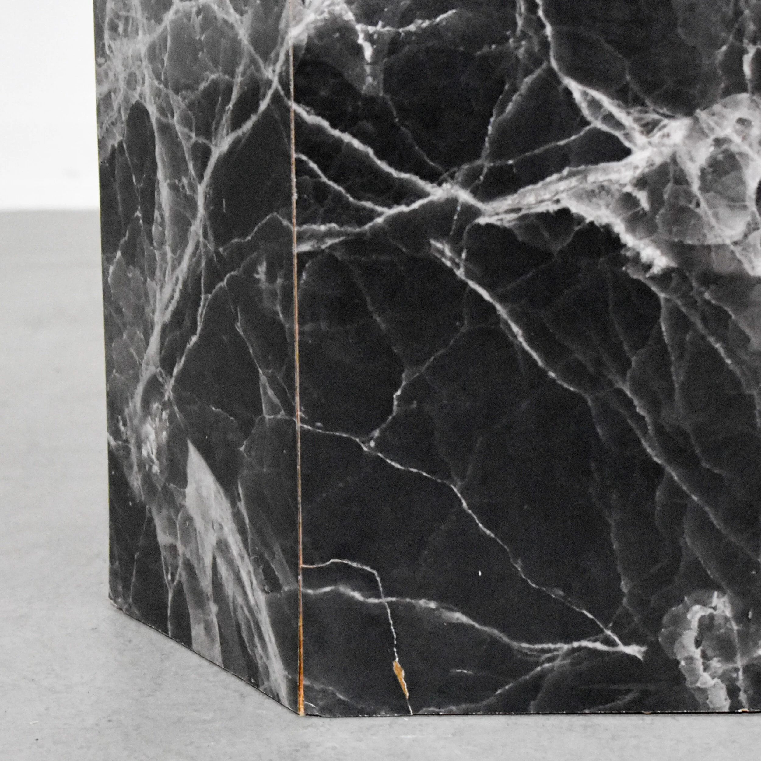 535555AF-08FB-4958-BADA-AEE0832752FC