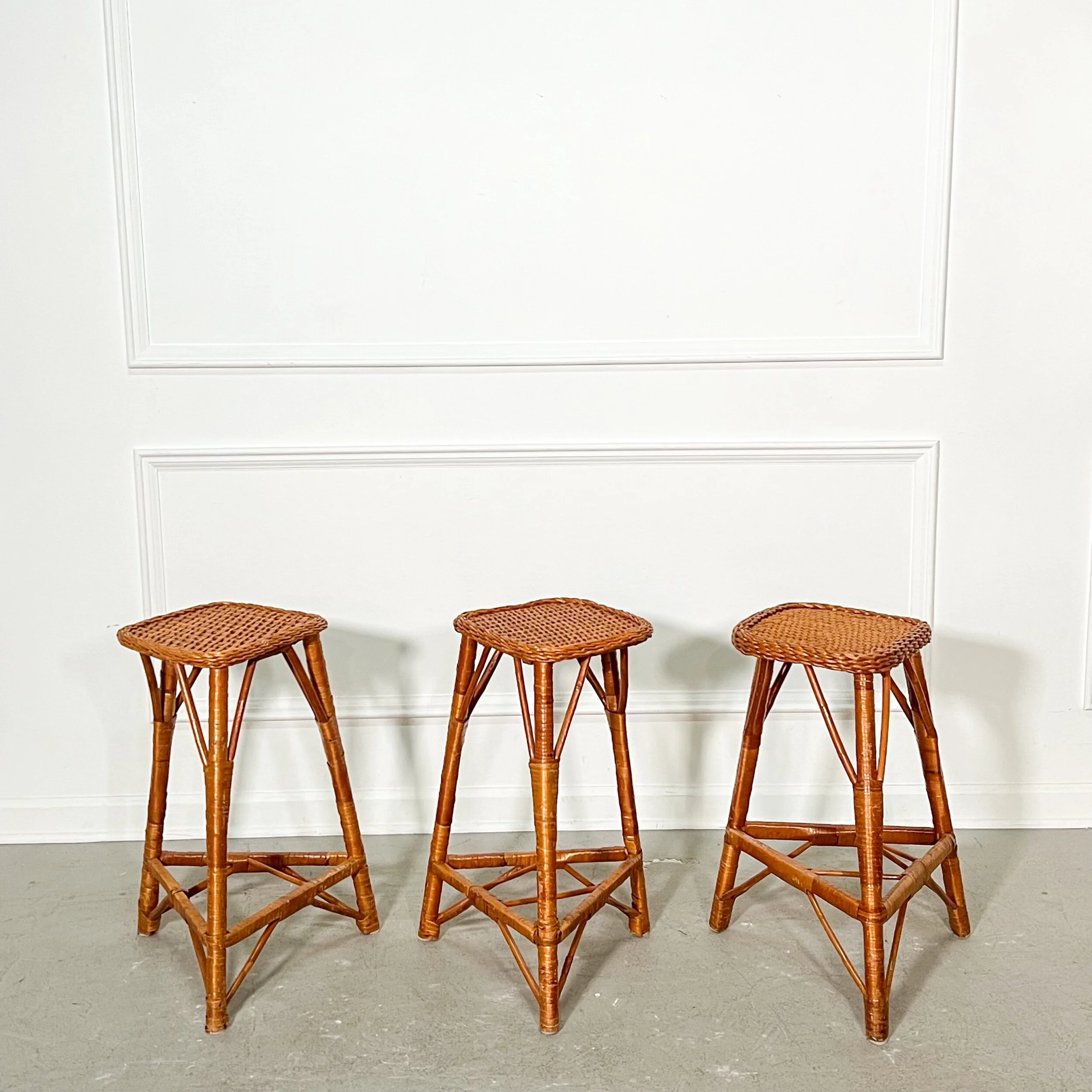 89880040-449F-4AD7-805B-17A212542B5E