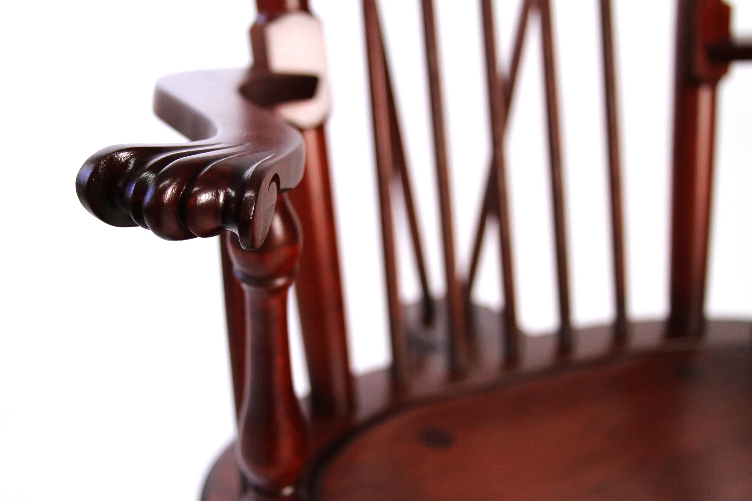O&G-NANTUCKET-ARM-CHERRY STAIN-DETAIL.jpg