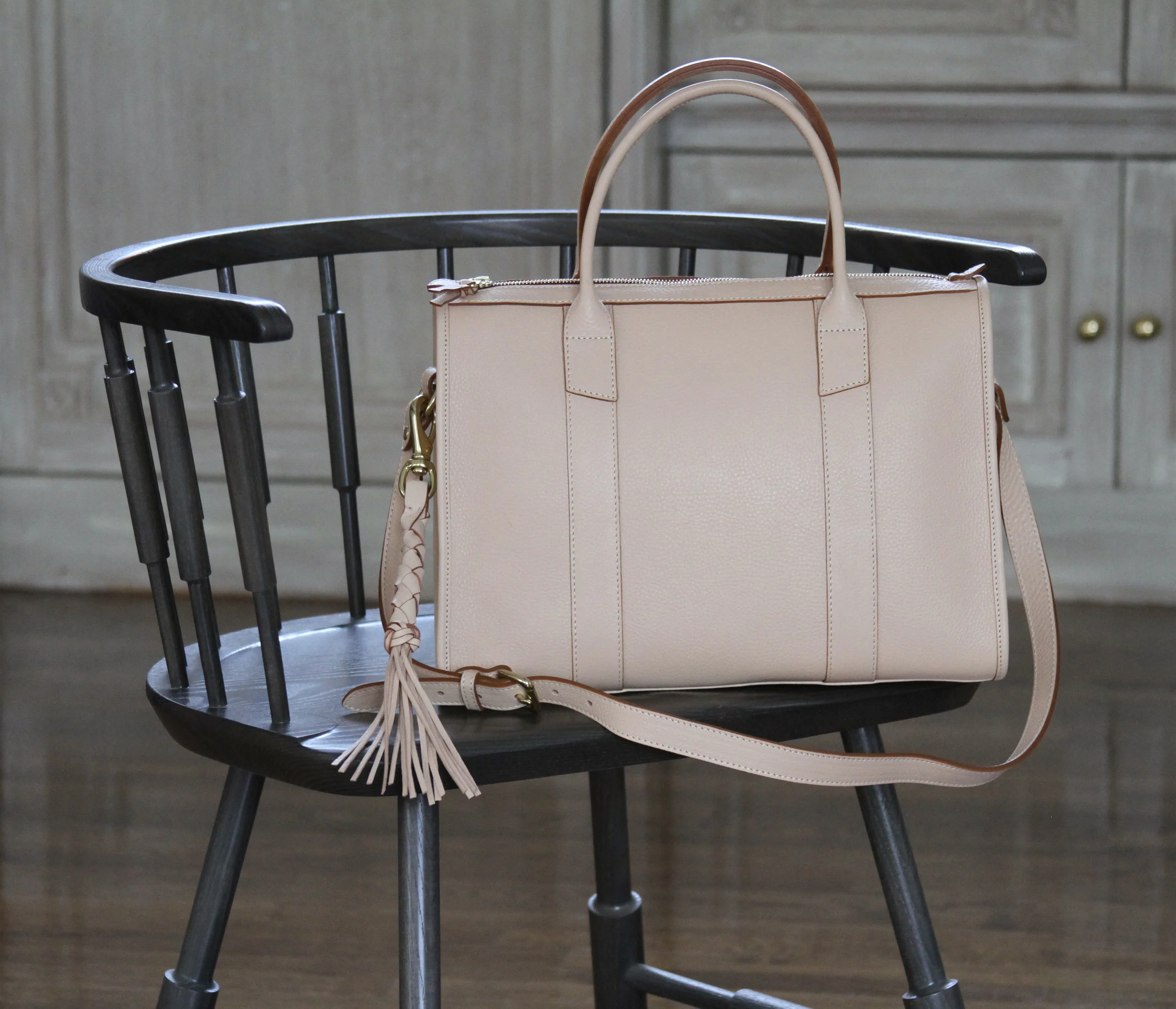O&G-ATLANTIC-ARMCHAIR-LOTUFF.jpg