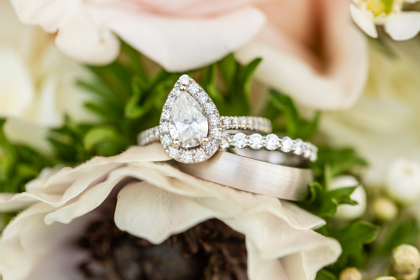 wedding-ring-details-1