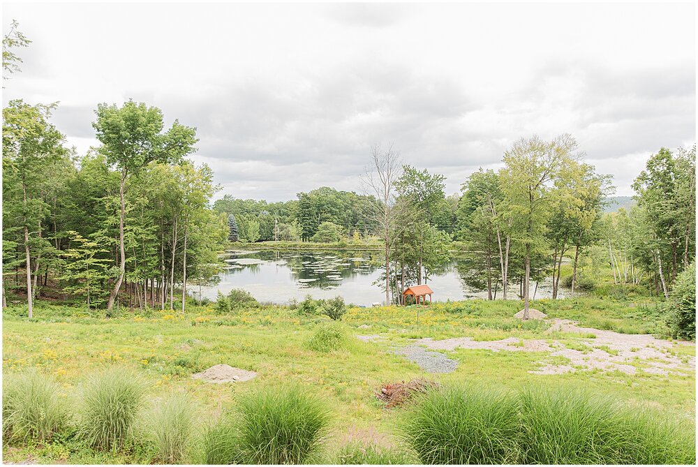 Guilford-Vermont-Backyard-Wedding_0213.jpg