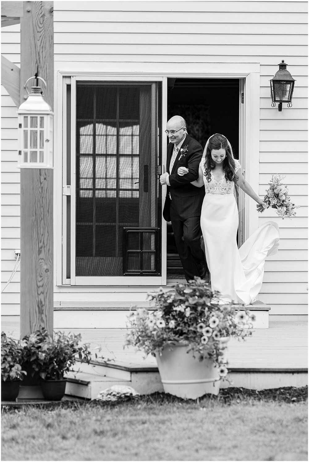 Guilford-Vermont-Backyard-Wedding_0257.jpg
