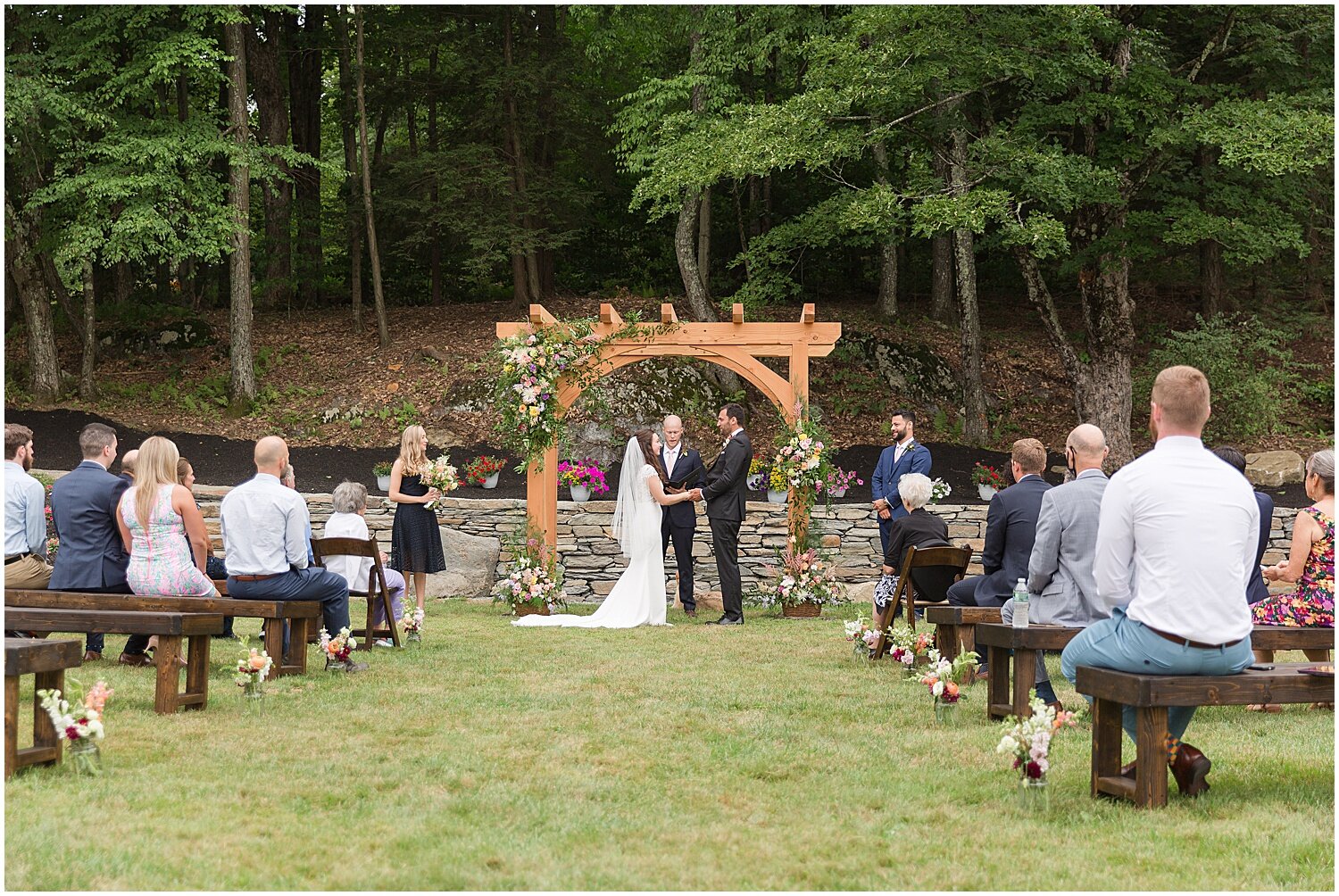 Guilford-Vermont-Backyard-Wedding_0263.jpg