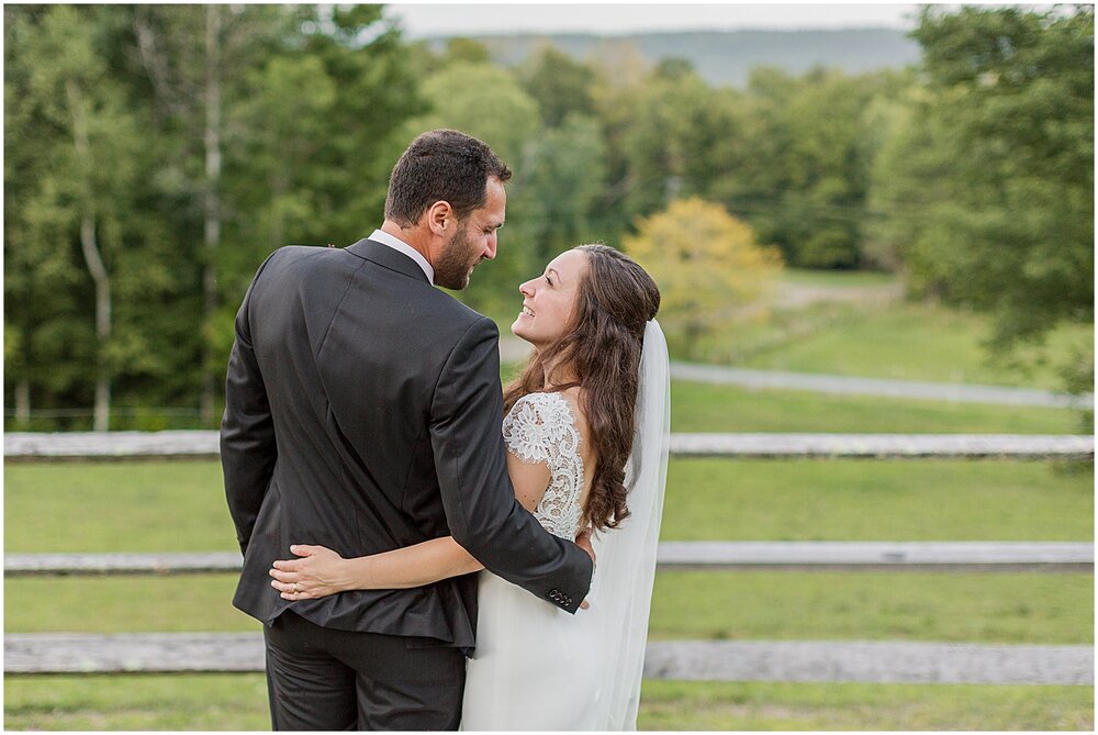 Guilford-Vermont-Backyard-Wedding_0369.jpg