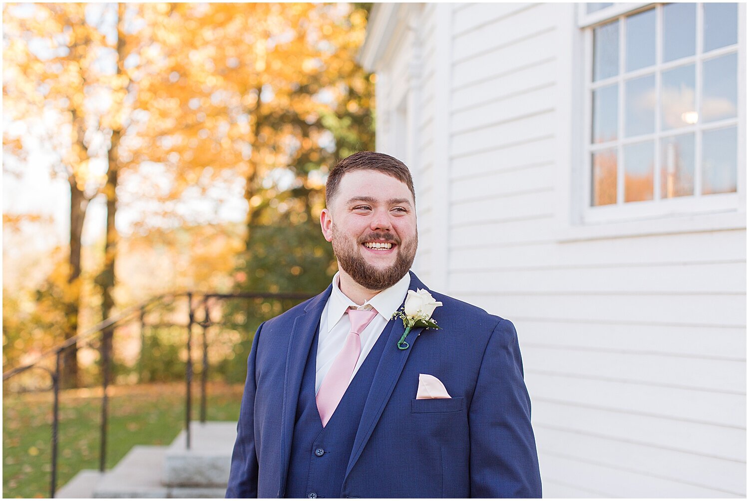 Round-Church-Mansfield-Barn-Vermont-Wedding-63.jpg