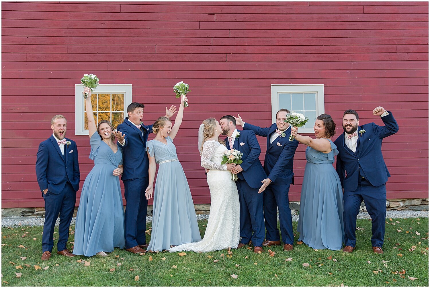 Round-Church-Mansfield-Barn-Vermont-Wedding-84.jpg