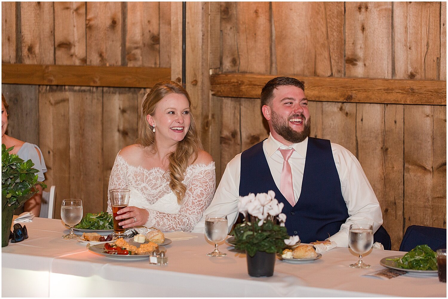 Round-Church-Mansfield-Barn-Vermont-Wedding-104.jpg