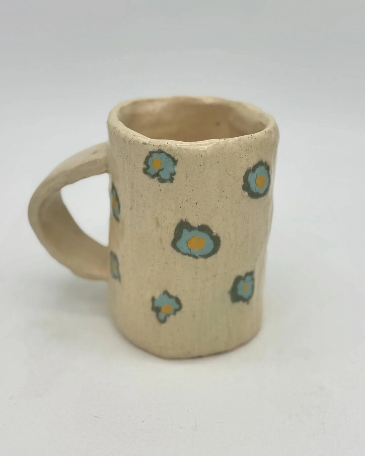 My first real nerikomi attempt, made for my mom @jenniferrleach 🌸☕️💛