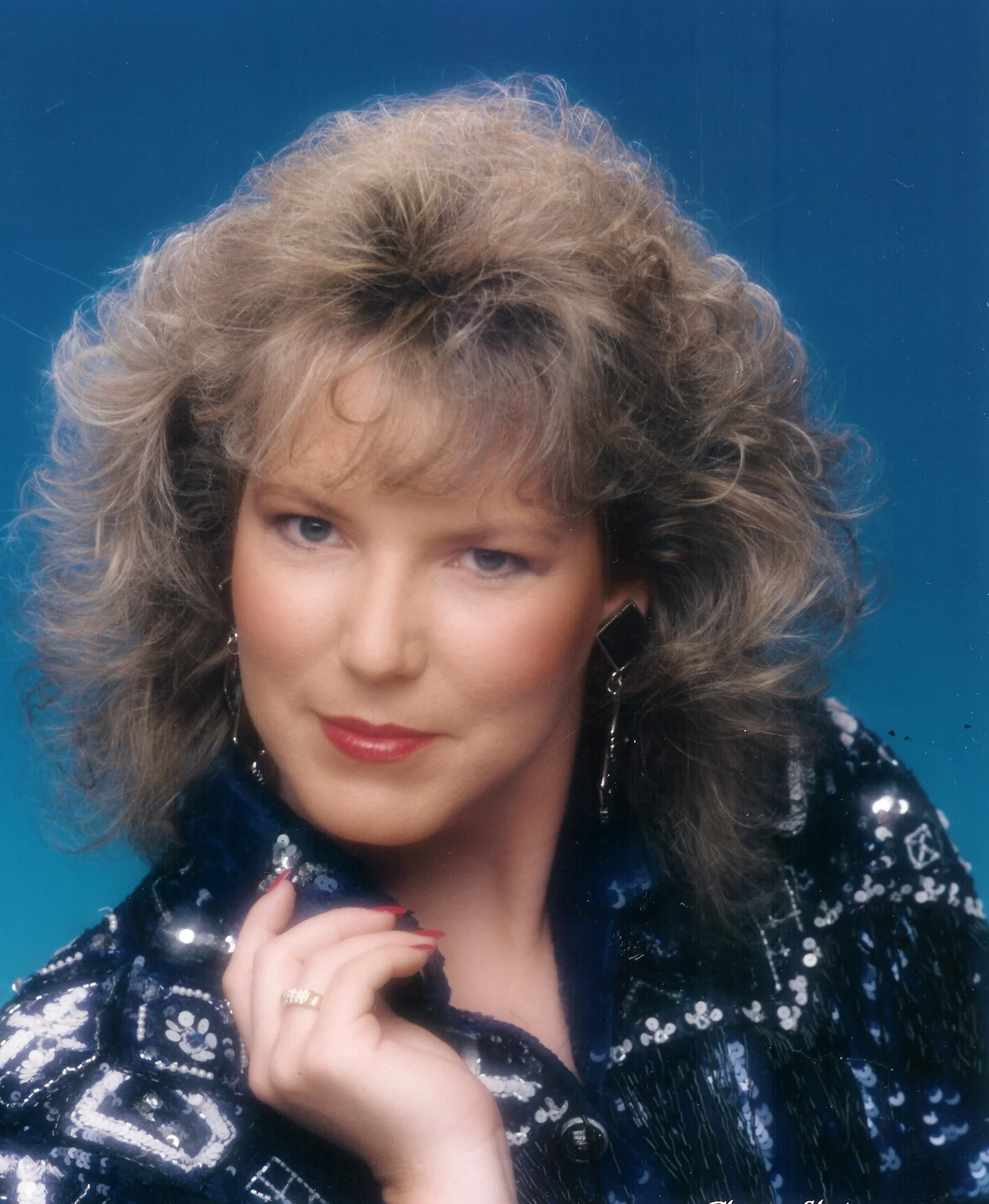 glamour-shot-photo.jpeg