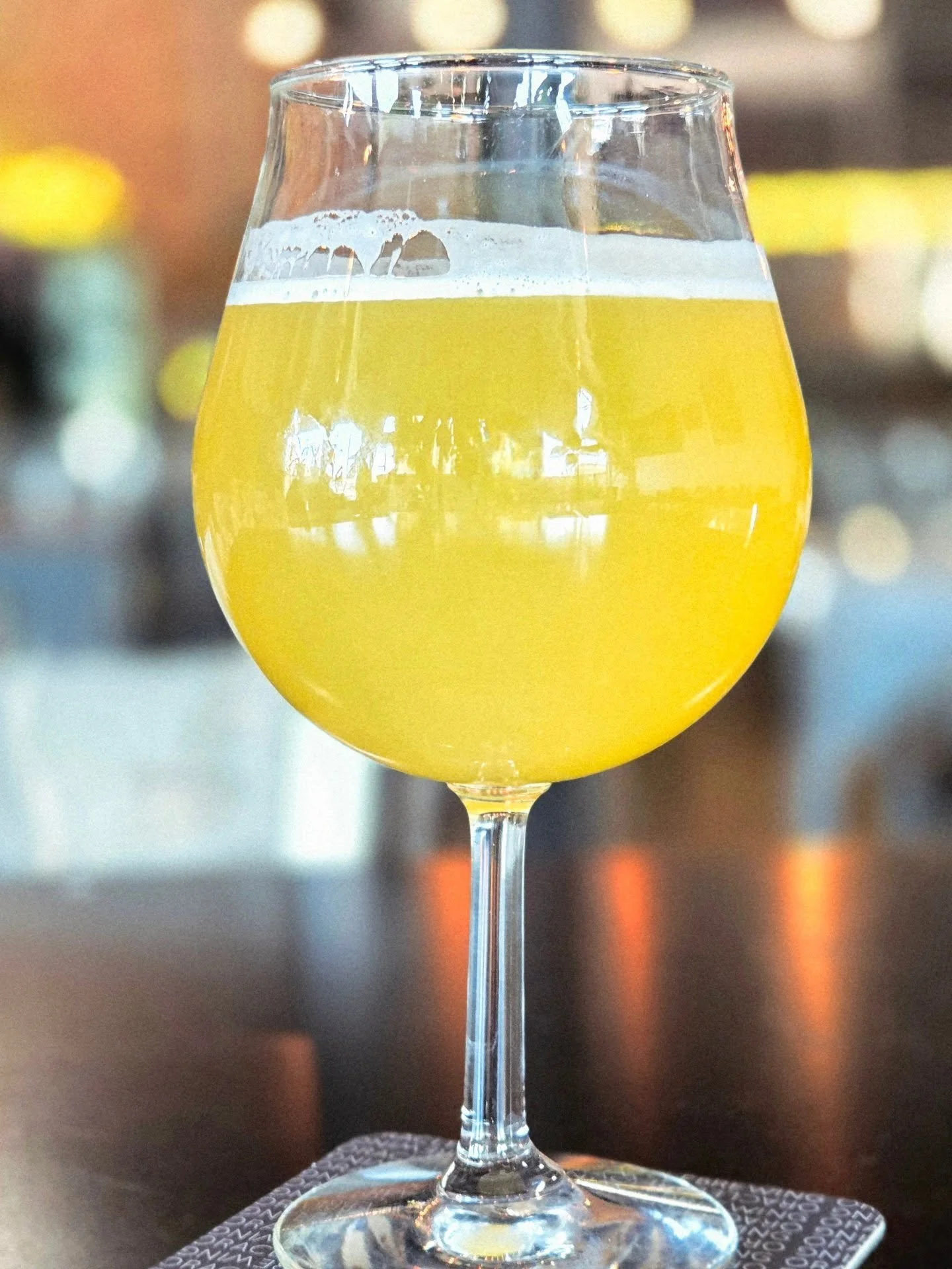 Now on tap!
Stock of Incontestable Reality
Urban Saison aged in French Oak blended with young beer
Cheers friends 🍻