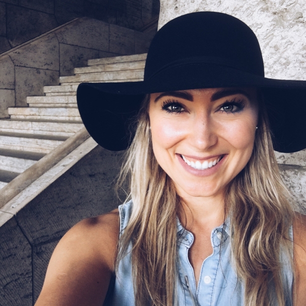 Lauren Ritchie Ep. #65 Mentorship . What do you do when you have one? And do you need one? With 5 steps, Lauren dives deep into the strength, approach, and relationships with a Mentor.