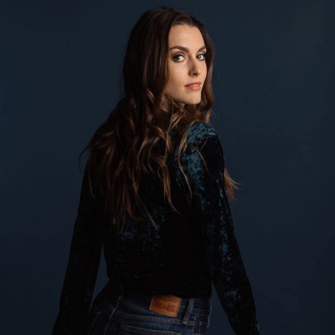 Kathryn McCormick Ep. #66 Recognized for appearances on SYTYCD as a competitor and all-star, Kathryn talks about what grounds her when self doubt and fear show up, mentorship and her most powerful performance ever!