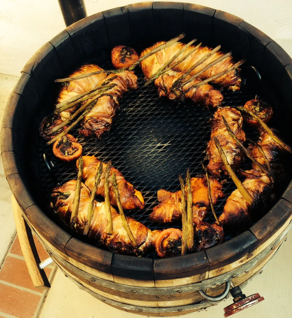 iQ Wine Barrel Smoker BBQ