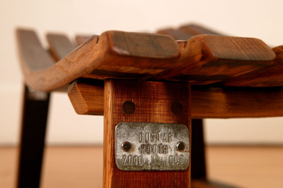 bench_closeup.jpg