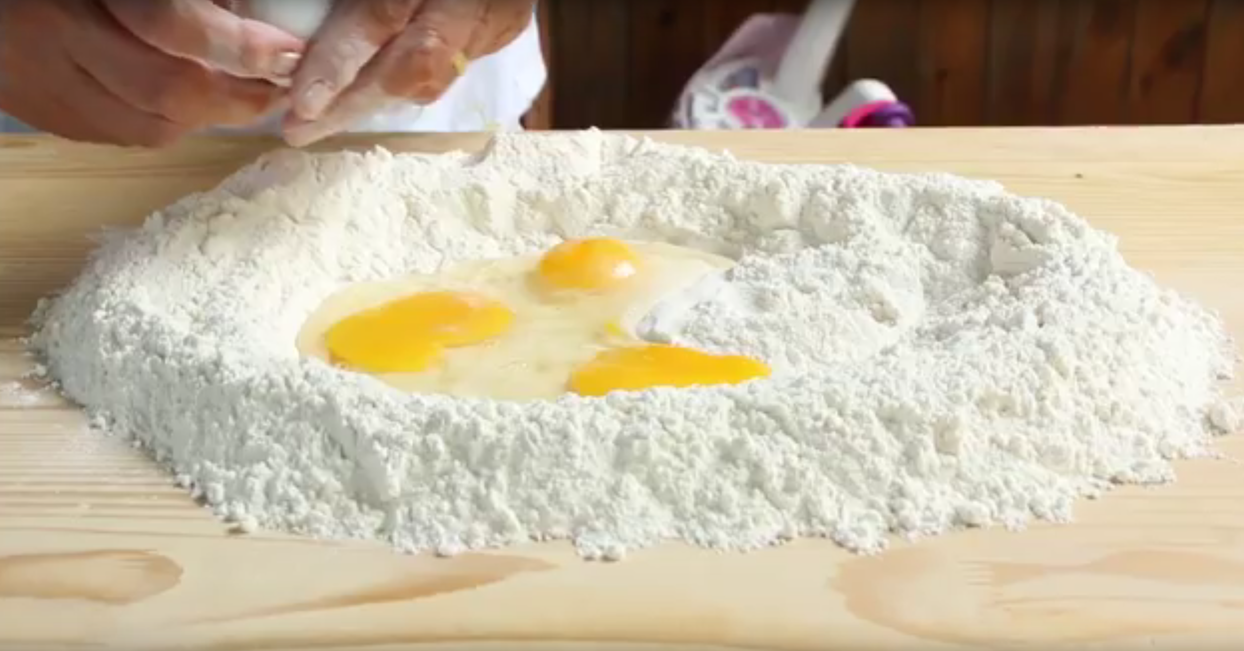 How to make ravioli 'incaciati' — Pasta Grannies