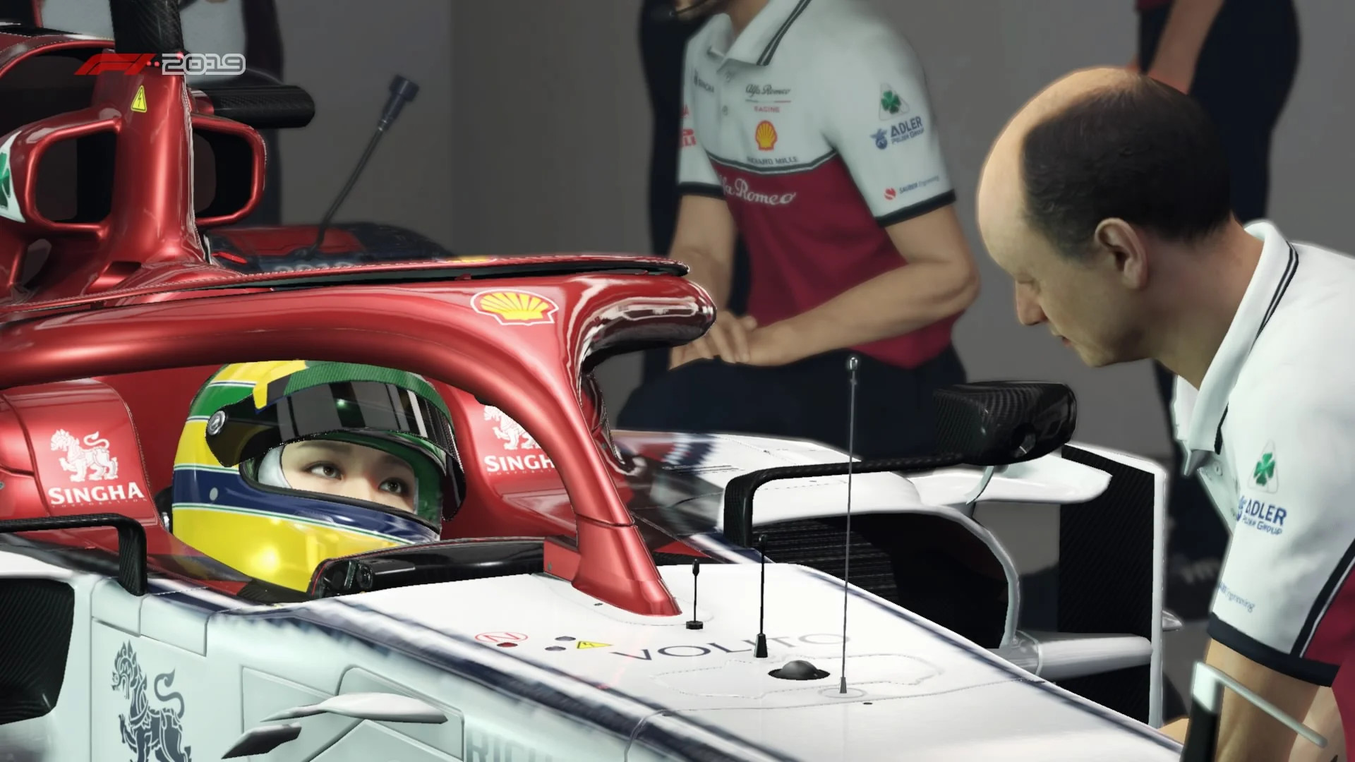 F12019_ps4_02.jpg